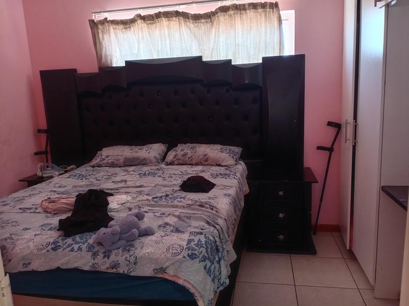 2 Bedroom Property for Sale in Stratford Green Western Cape